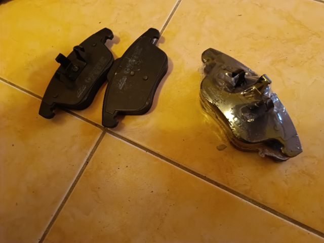 bontott FORD MONDEO V Első Pár Féktárcsa